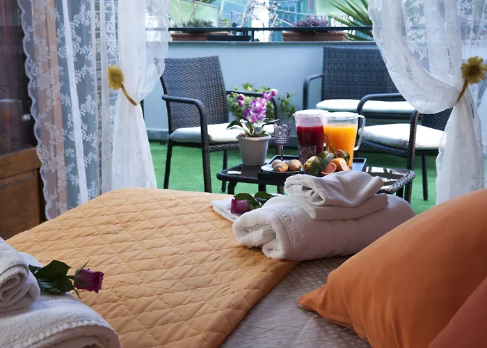 Couette-café Elena 4*