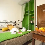 Elena Bed & Breakfast 4*