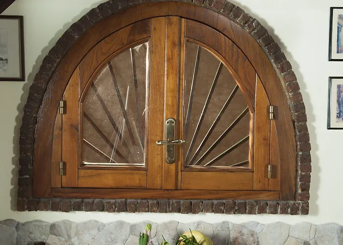 Elena Bed & Breakfast 4*